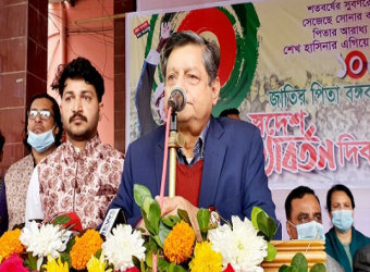 'আমি তাদের উপর থুতু দেই'